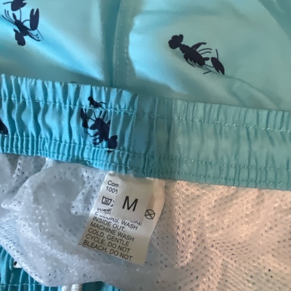 Men’s medium lobster prince swim trunks - Picture 3 of 5